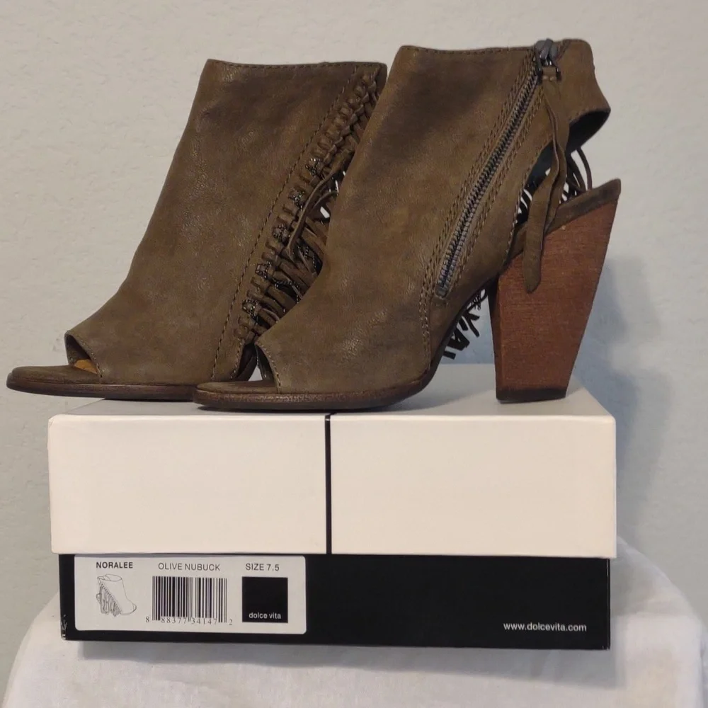Dolce Vita Noralee Ankle Boots in Olive Nubuck. Size 7.5 EUC - Picture 15 of 15